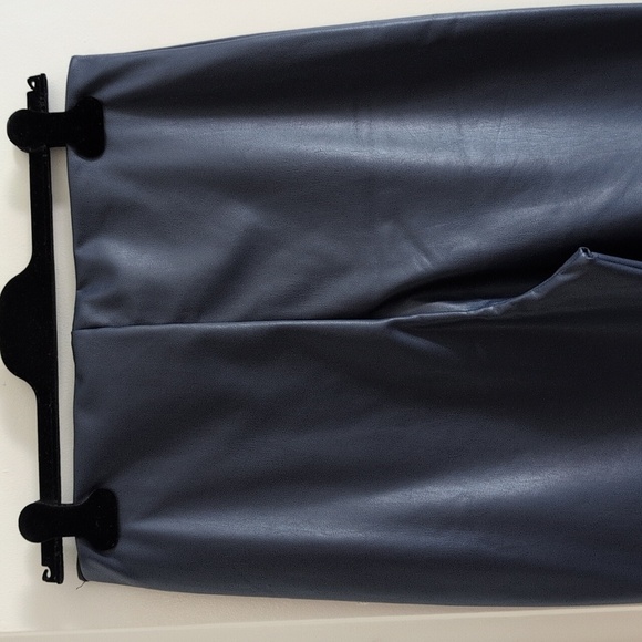 Bagatelle Collection Faux Leather Wide Leg Pants Midnight Blue Vegan L - Picture 7 of 11